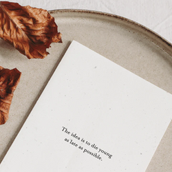 PLANTABLE Greeting Card || DIE YOUNG