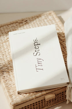 TINY STEPS | Baby Linen Photo Album
